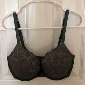 Victoria’s Secret bra